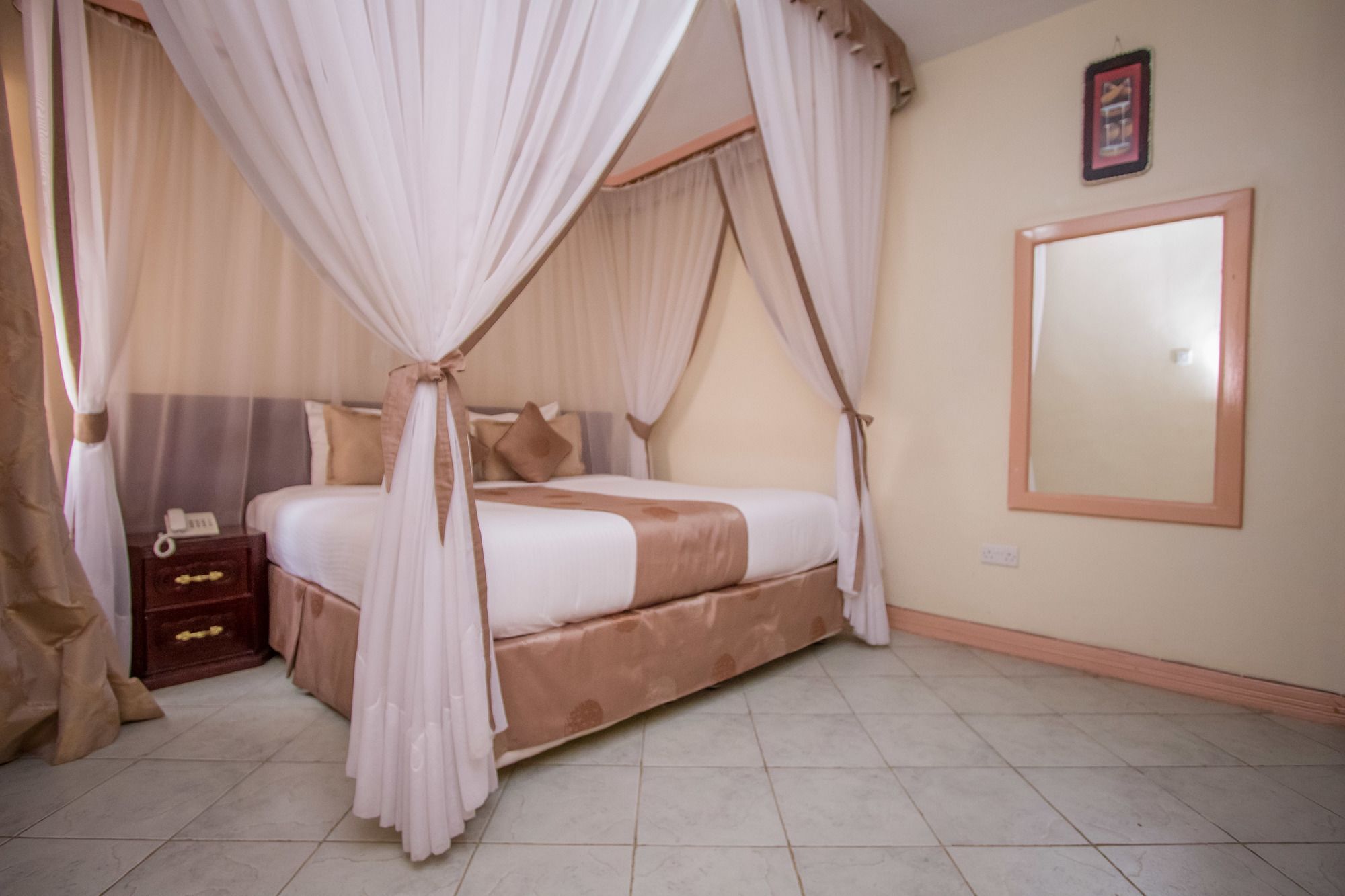 Emboita Hotel Nakuru Eksteriør billede