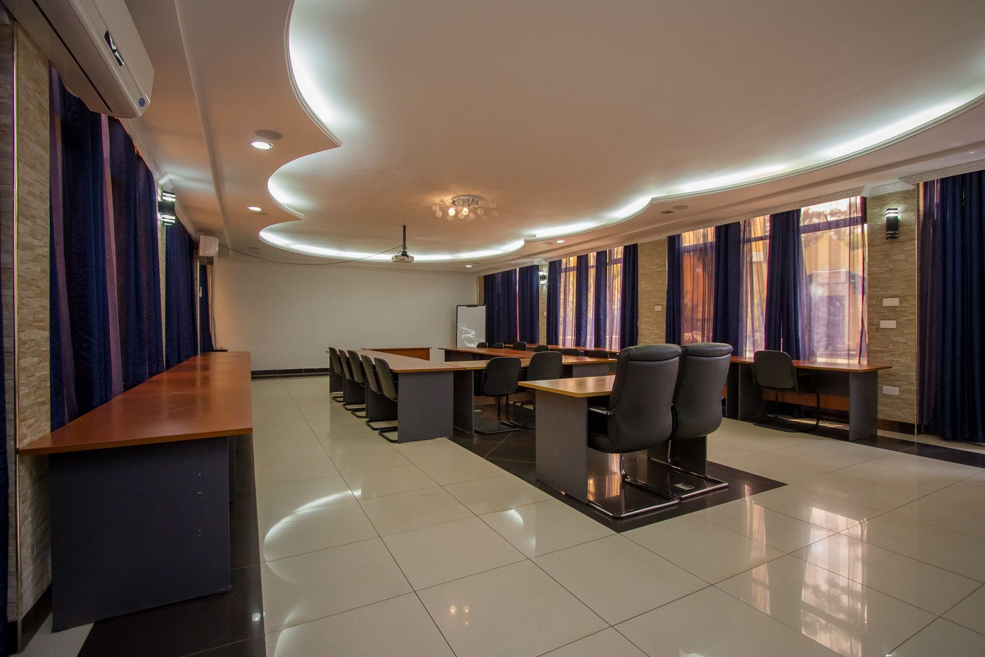 Emboita Hotel Nakuru Eksteriør billede