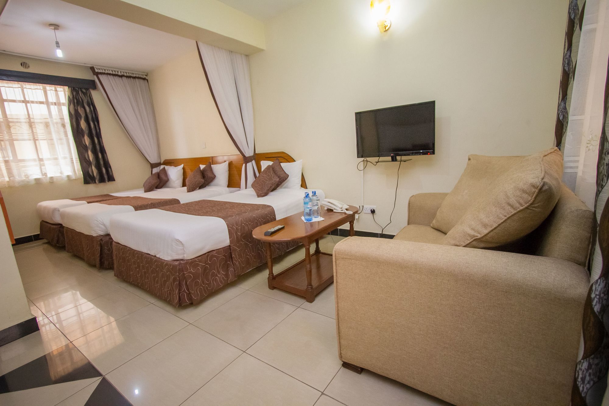 Emboita Hotel Nakuru Eksteriør billede