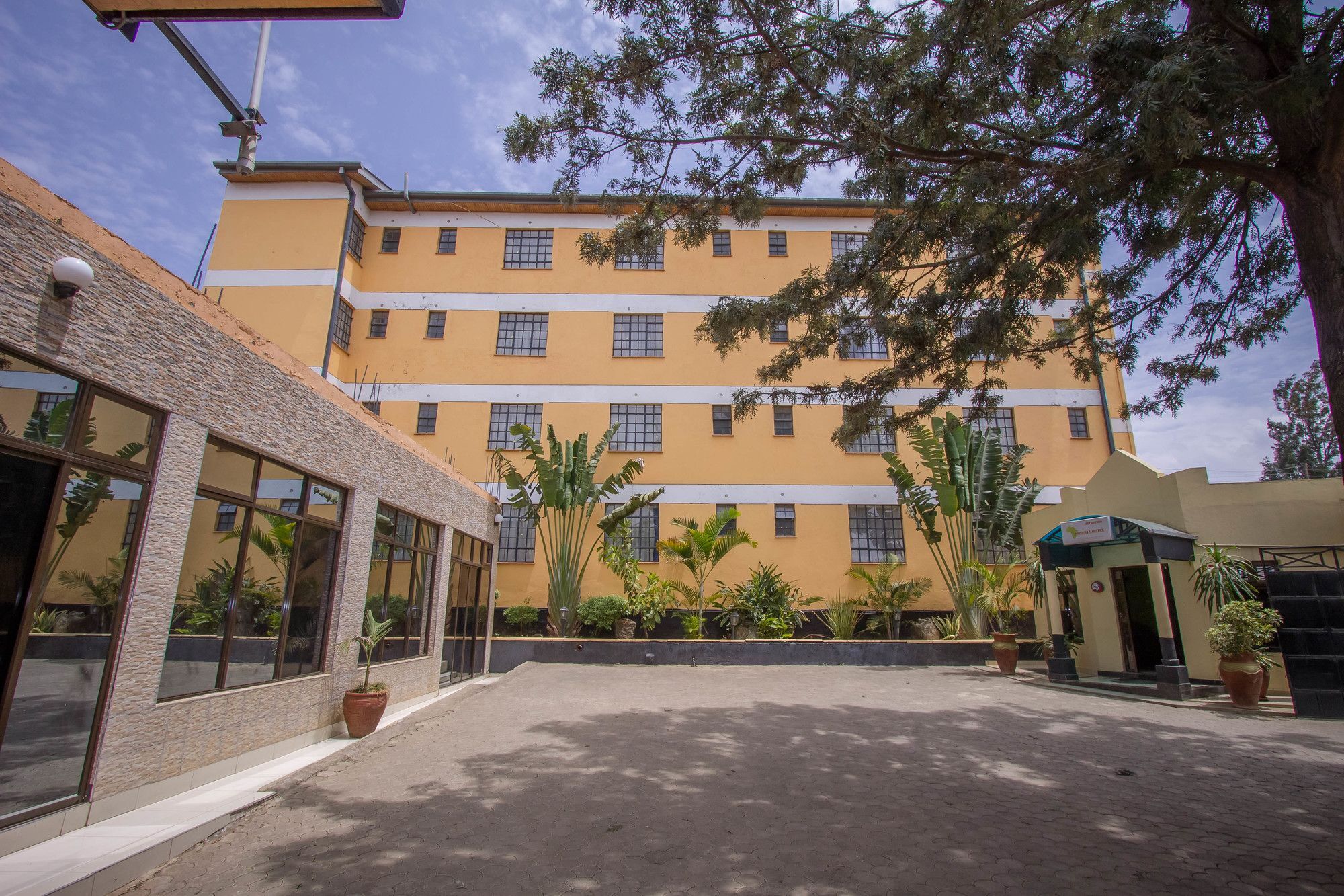 Emboita Hotel Nakuru Eksteriør billede